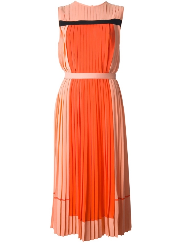 Victoria-Beckham-značkové šaty-ležérne-plážové-šaty-šifónové riasenie ležérne-plážové-šaty-šifón-skladané-Victoria-Beckham-Design