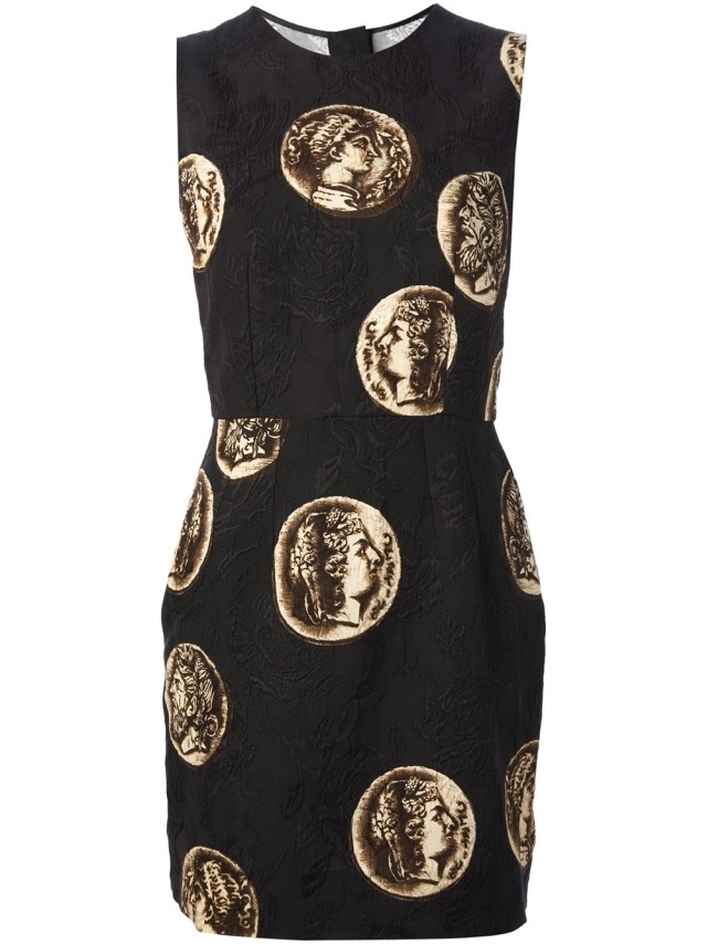 Leto 2014 DOLCE & amp; Púdrové šaty objímajúce postavu GABBANA Collection figúrka-objímanie-trendy-šaty-leto-2014-DOLCE- & amp; -GABBANA-motívy