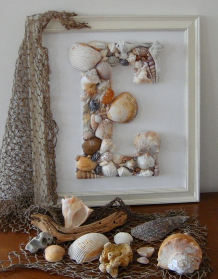 Námorná dekorácia pre letné obrazové rámy s písmenami z mušlí