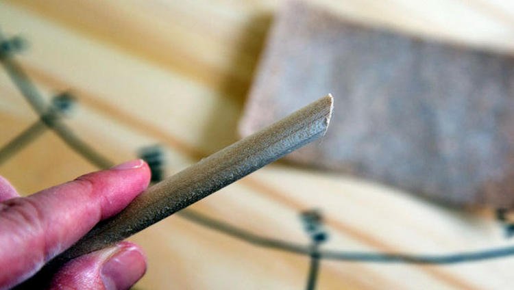 Vyrobte si vlastné palice na ukazovateľ z dreva alebo kovu slnečné hodiny-záhradná-stavba-návod-ukazovateľ-drevo-kutilstvo