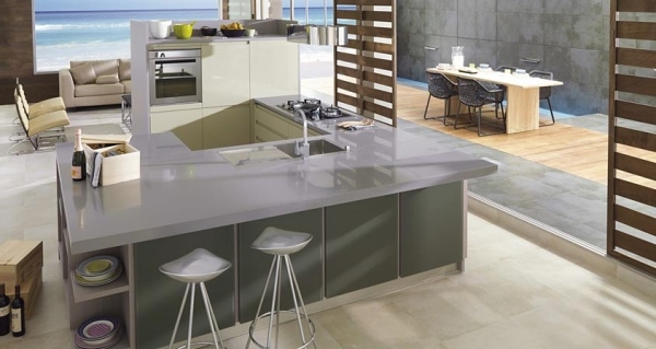 dlaždice kameň vzhľad porcelanosa kuchyňa ostrovná terasa otvorená