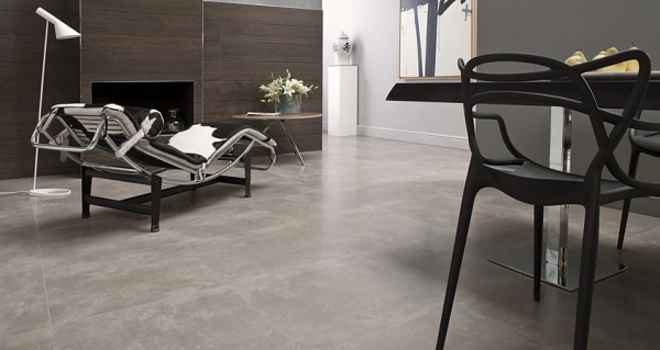 dlažba v kamennom vzhľade porcelánová podlaha veľkoformátová jedálenská časť relaxačná stolička
