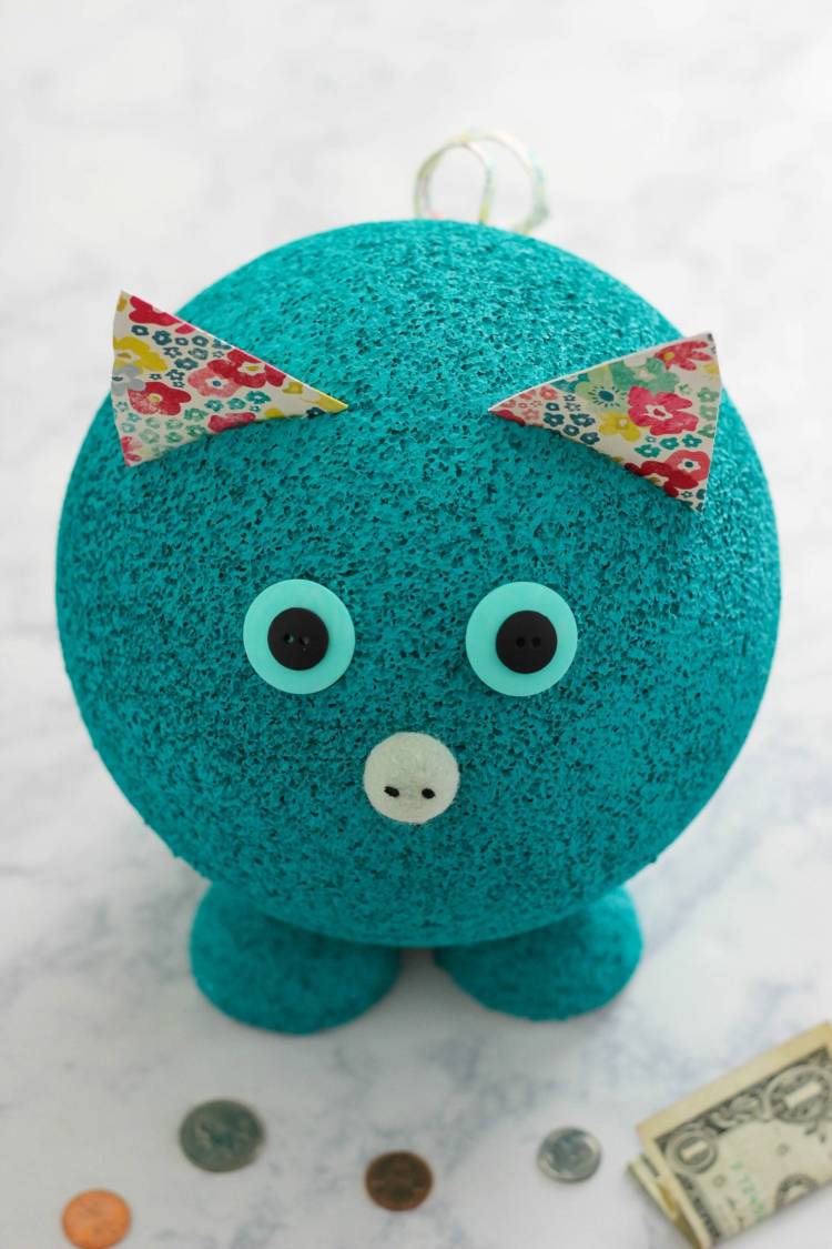 prasiatko-polystyrén-peniaze-deti