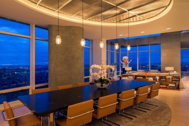 Mezonetový byt-podkrovný štýl-jedáleň, Beacon-Court