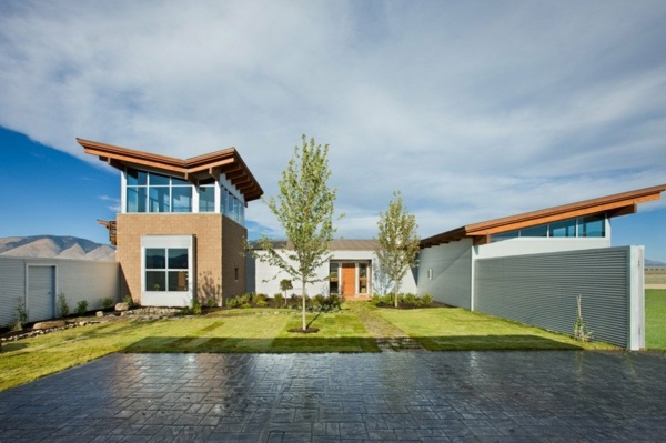 moderná stavba domu - vidiecky dom v Remote Valley