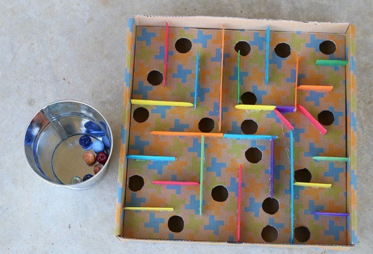 hry-urob si sám loptu-labyrint-kutilstvo-deti-hry biedy