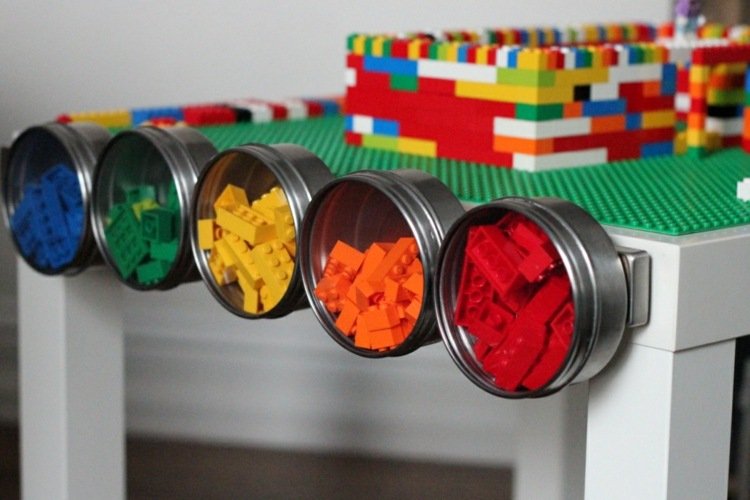 Hrací stôl-zostrojte si-magnet-lego-uložte-deti-hračky
