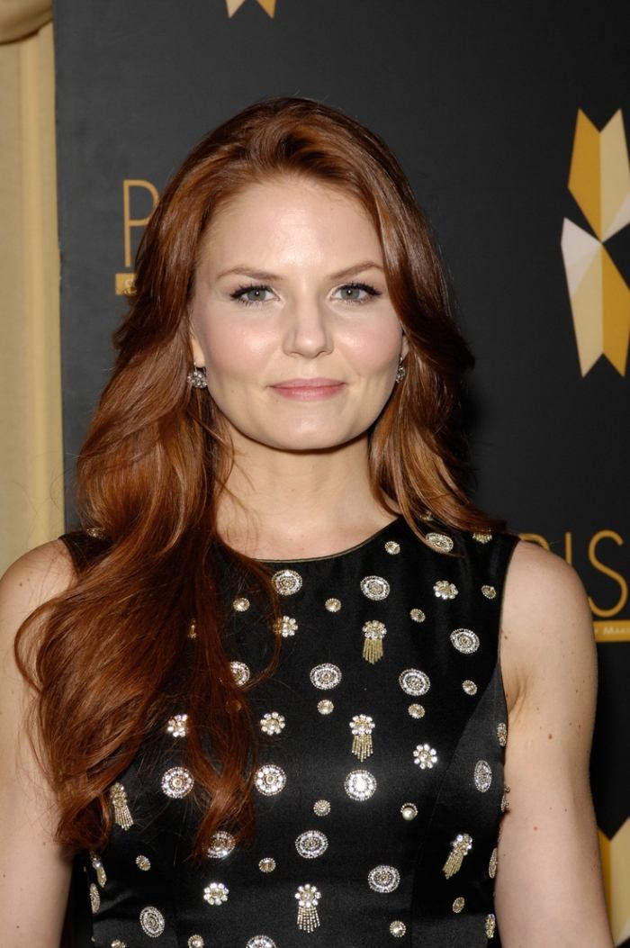 dlhé medené hnedé vlasy od Jennifer Morrison jennifer-morrison-meď-hnedé-vlasy-dlhé-vlnité