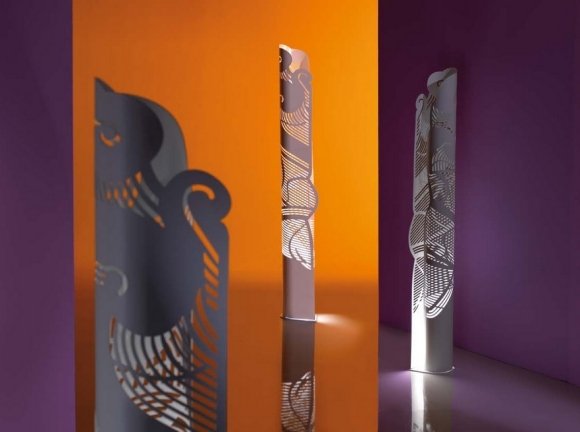 Stojanová lampa v talianskom modernom štýle Dizajn stojacej lampy Taliansky moderný dizajn chodby