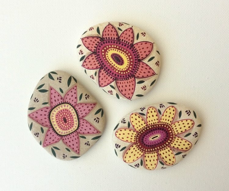 maľovanie kamienkov hviezdy kvety vzor nápad výzdoba interiér