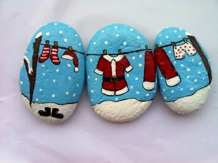 vianočné kamene maľovanie oblečenia santa clausa
