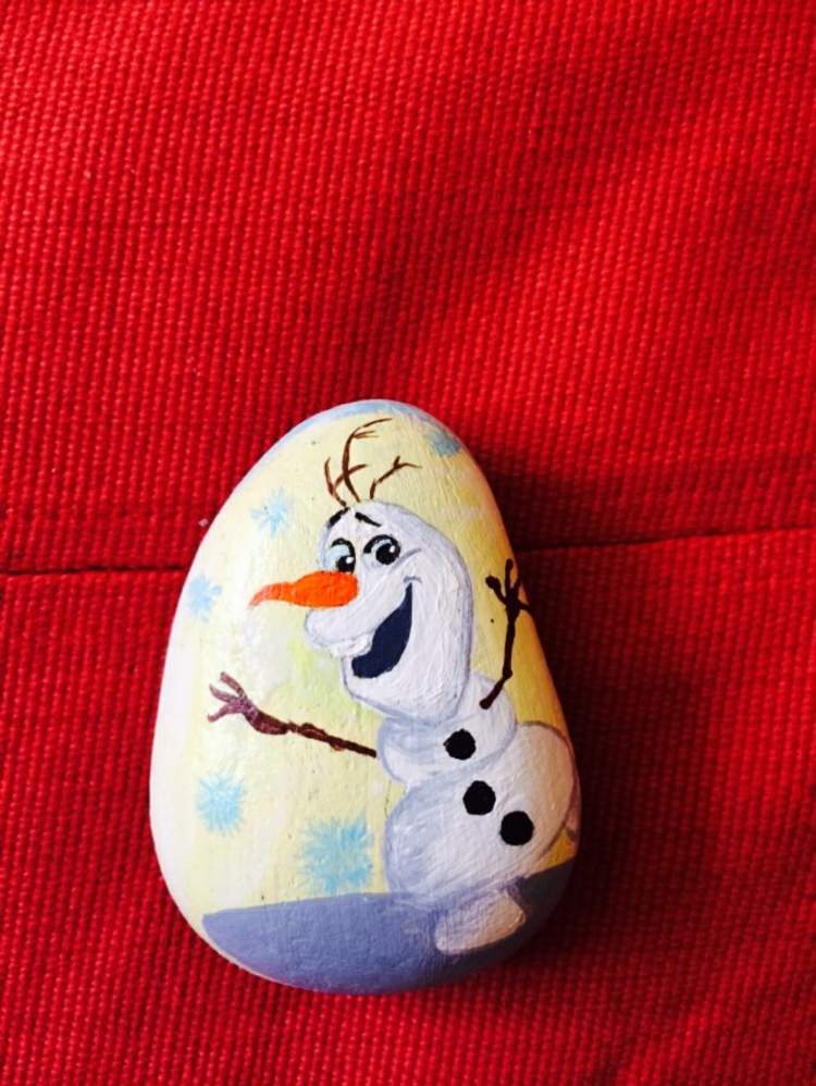 mrazené kamene olafa schneemana na maľovanie