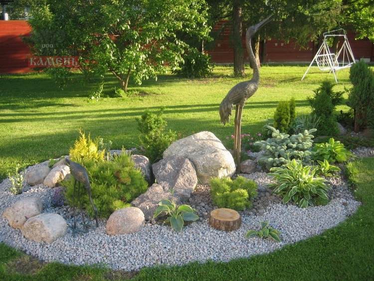 rock-garden-design-example-grey-gravel-funkien-juniper-metal-socha