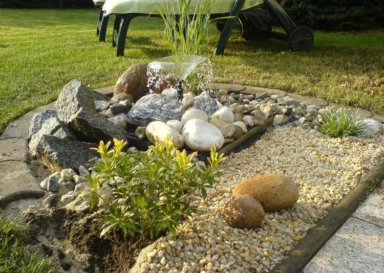 rock-garden-design-idea-kamene-štrková fontána