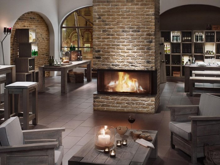 Krbový obklad s lícovými tehlami - milano hnedá od Klimex kamenná stena-obývačka-krbový obklad-klimex-milano-hnedá