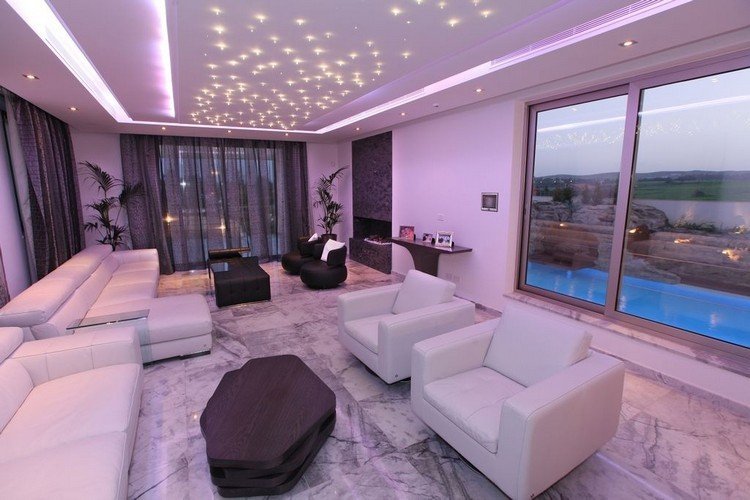 hviezdna obloha, obývačka, nepriame osvetlenie