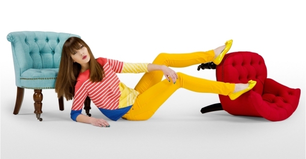 moderný estetický vzhľad modrá červená vysoká nálada súčasná