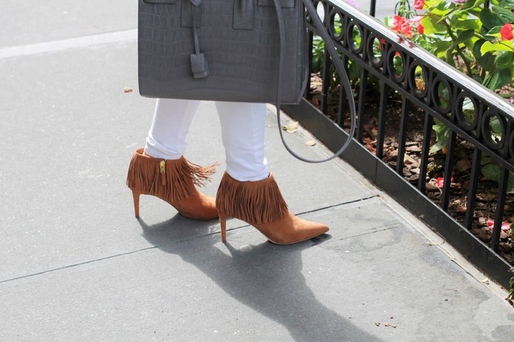 čižmy-strapce-hnedá-semiš-šedá-taška-kombinácia