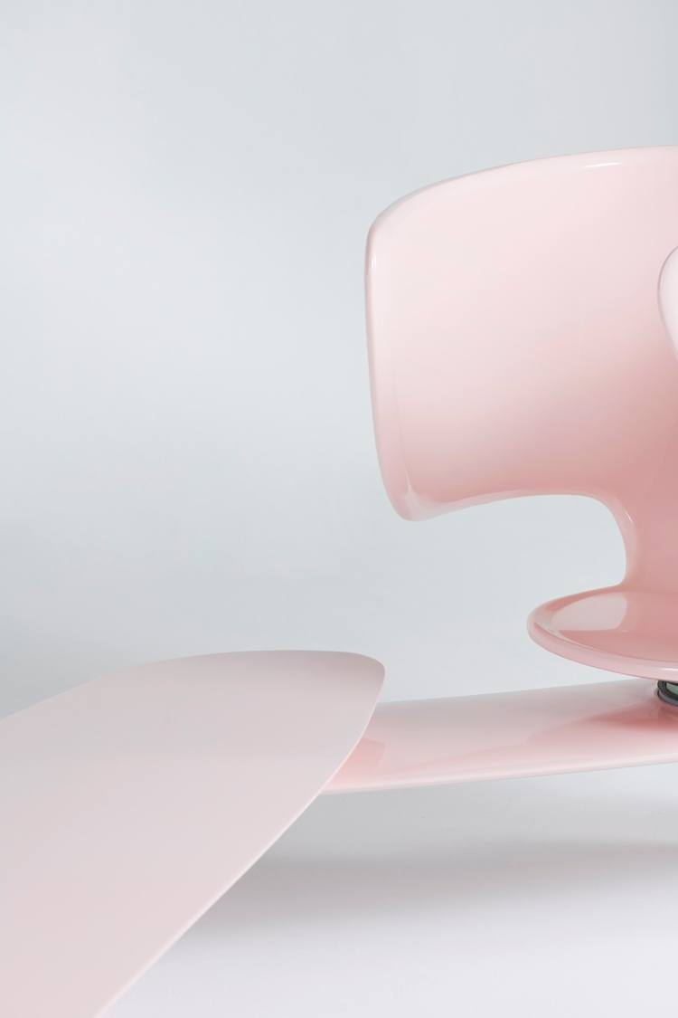 dojčenie na verejnom sedení, klenutá stolička, pohyblivé, otočné