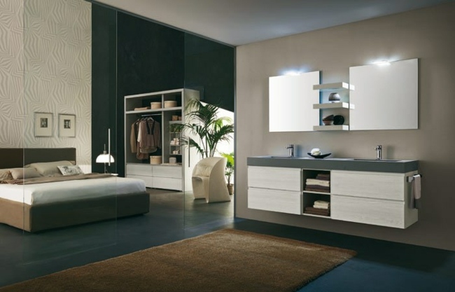 moderná skriňa do spálne so sklenenou stenou