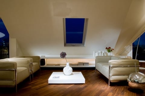 útulné kreslo v obývačke