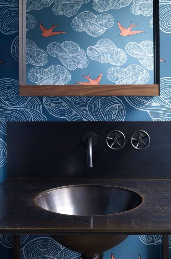 elegantný dizajn steny do kúpelne