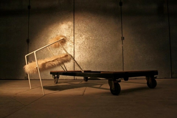 Nábytok, kreslá belgického výrobcu