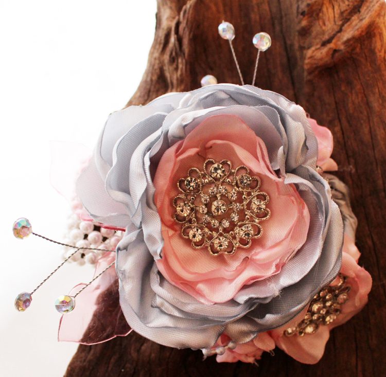 Vyrobte si látkové kvety sami brošňa šperk doplnok nápad