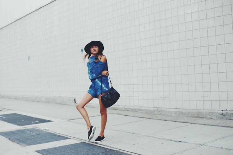 vzdušný krátky overal z bavlny plážová móda-dámy-overal-krátke-rifle-bavlna-modrá