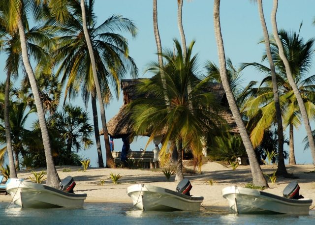 Ostrov Manda - raj pre telo i dušu manda-prázdniny-medové týždne-palmový čln