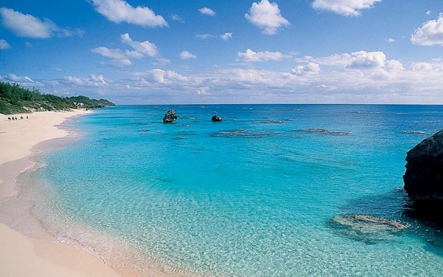 Priehľadné more na pláži Cambridge cambridge-beach-air-picture-sea-destination