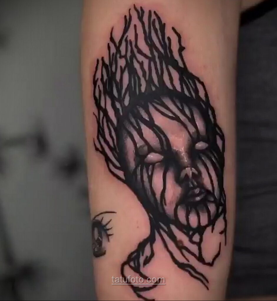 Zdjęcie przerażającego rysunku tatuażu 10.01.2021 №10049 -straszny tatuaż-