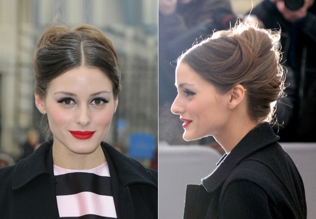 Účes v pouličnom štýle Olivia Palermo čierno-blejzerovo-pruhované šaty-pripnutý účes