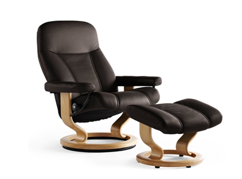 Kožené kreslo-čierne-bezstresové-veľvyslanec-čalúnené-opierky-obývačka-nábytok