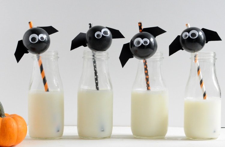 slamená dekorácia-drotár-párty-halloween-netopiere-balón