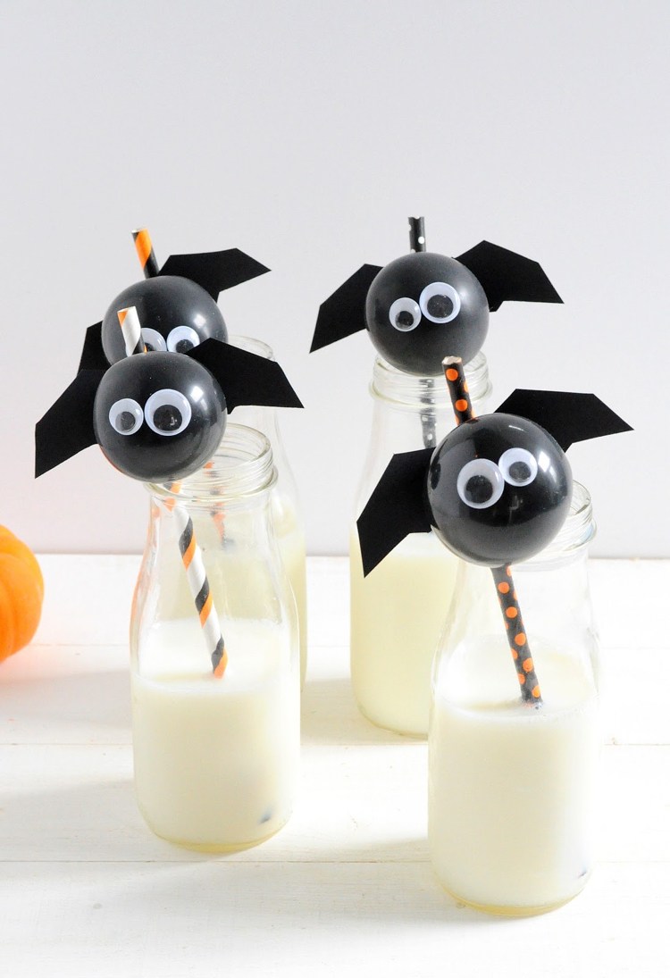 slamené dekorácie-drotárstvo-halloween-krútiť-očami-netopiere