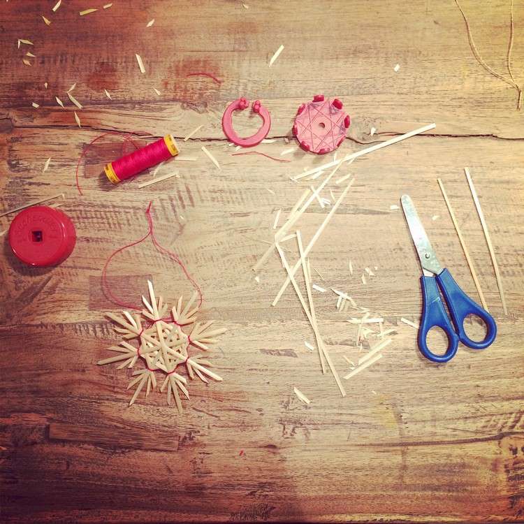 Slamené hviezdy-drotár-kladenie-forma-slamené-návod