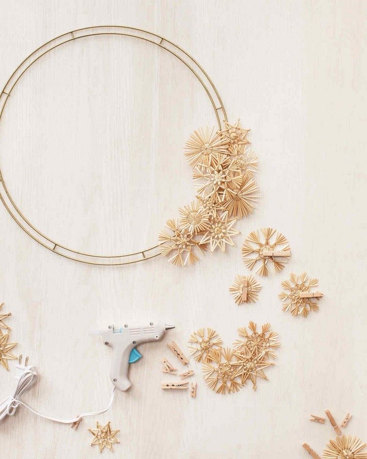 veniec-slama-hviezdy-drotár-ozdobiť