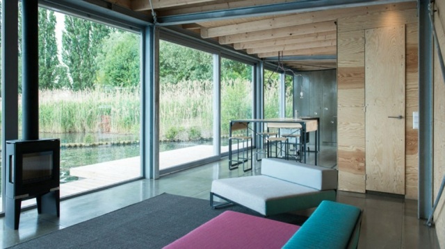 Krb-jedálenský stôl-obývací priestor-hausbóty