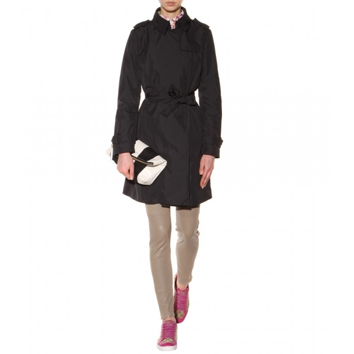 Moderný trenčkot v puristickom vzhľade-čierny s odopínateľným bedrovým pásom-moncler moncler-trench-coat-flave-fashion-classic-puristic-look-black-odopínateľný pás