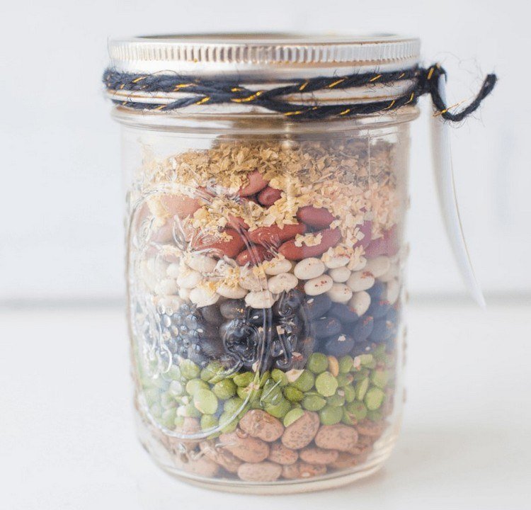 Nápady na darčeky z kuchyne Recept na päť fazuľovú polievku