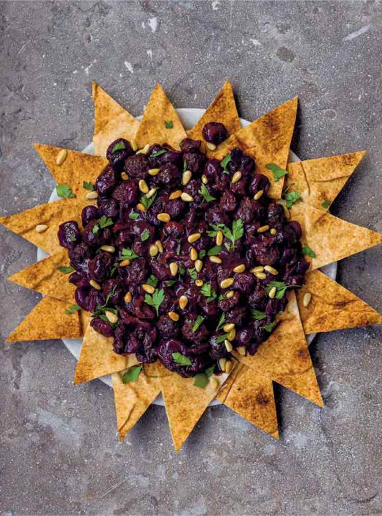 fašírky z plochého chleba, kebab, sýrska kyslá kapusta