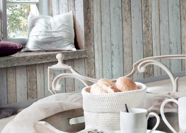 tapeta-imitácia dreva-svetlo-modrá-vidiecky dom-vkus