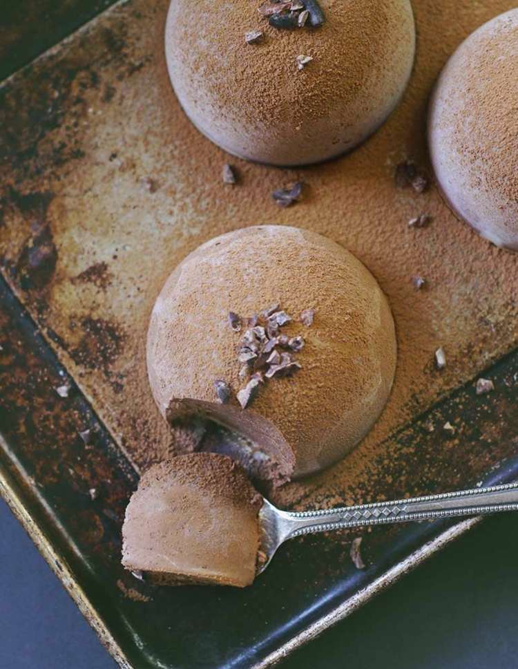 kakaový tartufo nero hemisféra čokoláda