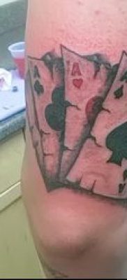 Tetoválás 4 ász (jelentése) - példa egy érdekes tetoválási tervre - 032