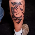 Zusammenfassung Tattoo am Bein - Снимка Beispiel für die Zahl 21122015 1