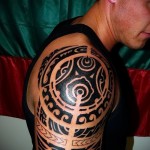 абстракция татуировка на рамо - снимка пример от 21122015 # 24