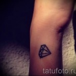 gyémánt tetoválás a csuklón 6 kép