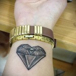 gyémánt tetoválás a csuklón 9 kép