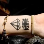 gyémánt tetoválás a csuklón 12 kép